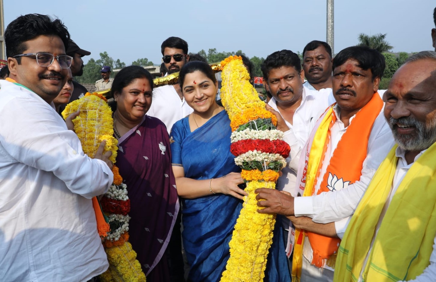 Kushboo joins roadshow in support of BJP’s Araku LS candidate Kothapalli Geetha